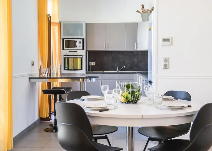 Marne Iii - Spacieux 3-4 Pieces - Carre D'or *